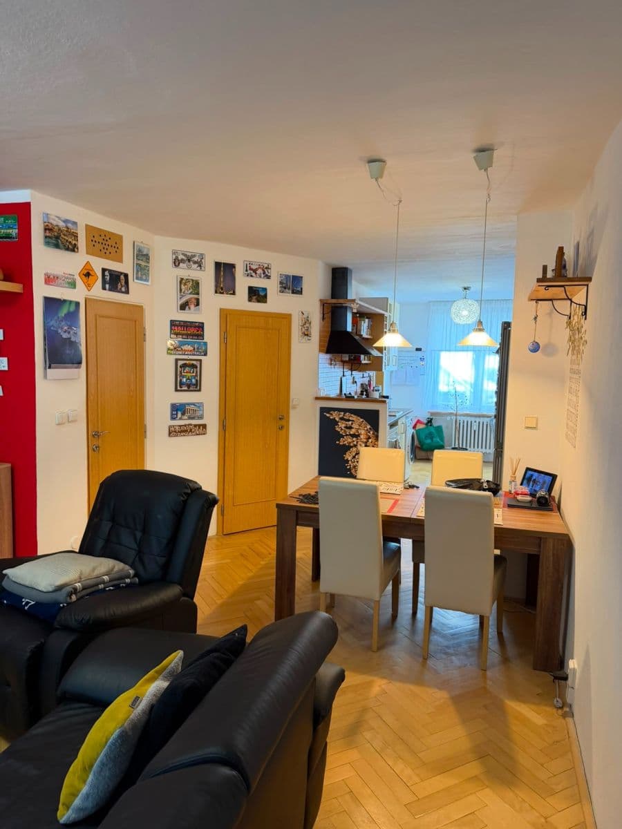 Predaj bytu 3-izbový 82 m², Dubková, Rožnov pod Radhoštěm, Zlínský kraj Predaj bytu 3-izbový 82 m², Dubková, Rožnov pod Radhoštěm, Zlínský kraj