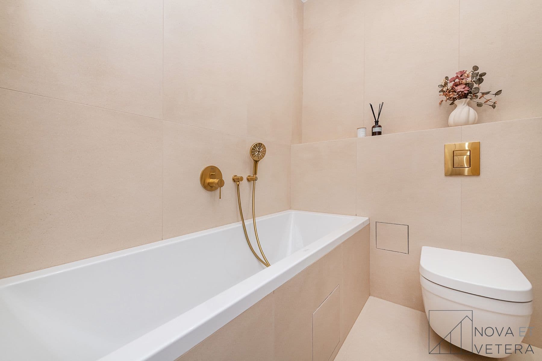 Predaj bytu 3-izbový 100 m², Boleslavská, Praha, Praha Predaj bytu 3-izbový 100 m², Boleslavská, Praha, Praha