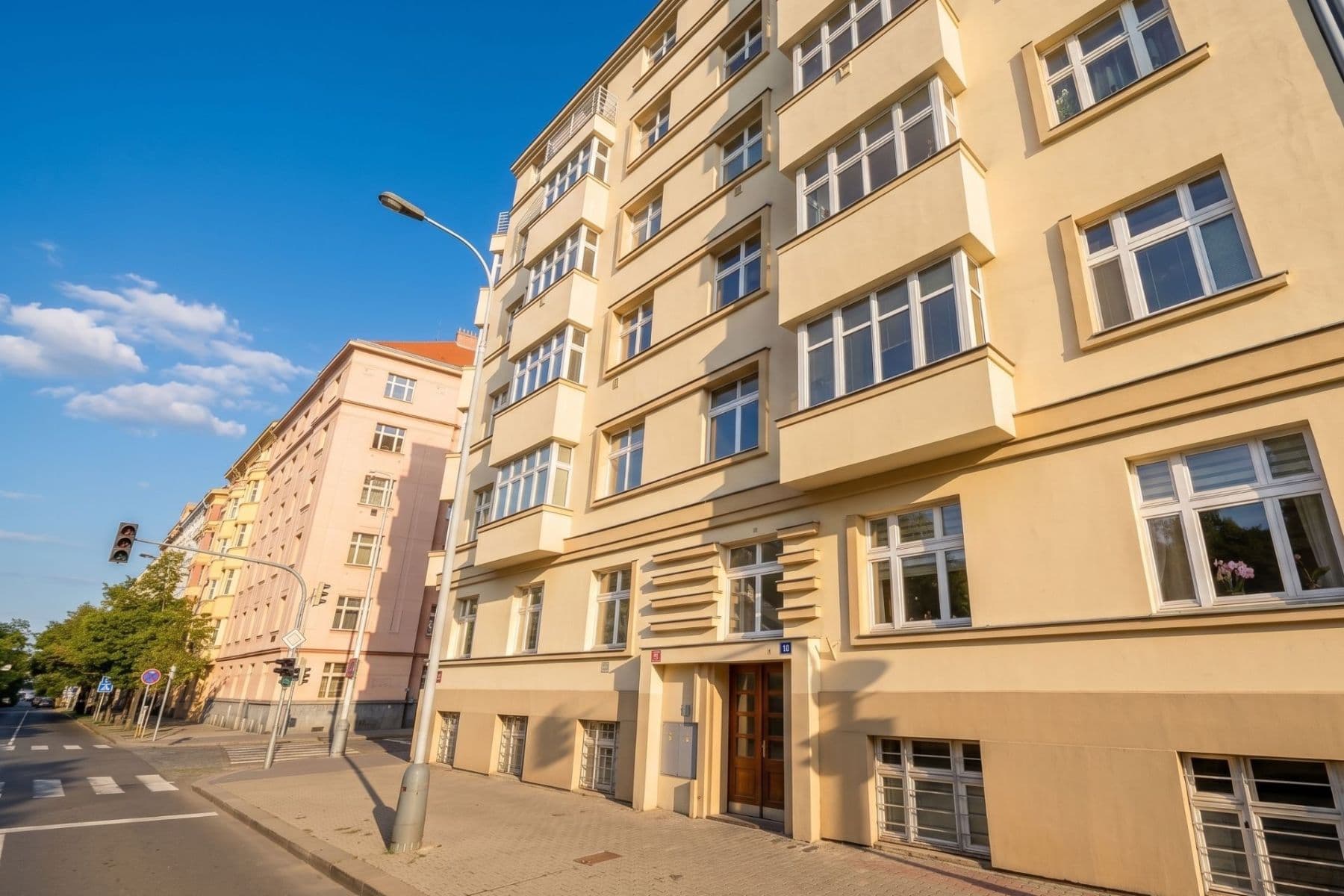 Predaj bytu 3-izbový 100 m², Boleslavská, Praha, Praha Predaj bytu 3-izbový 100 m², Boleslavská, Praha, Praha