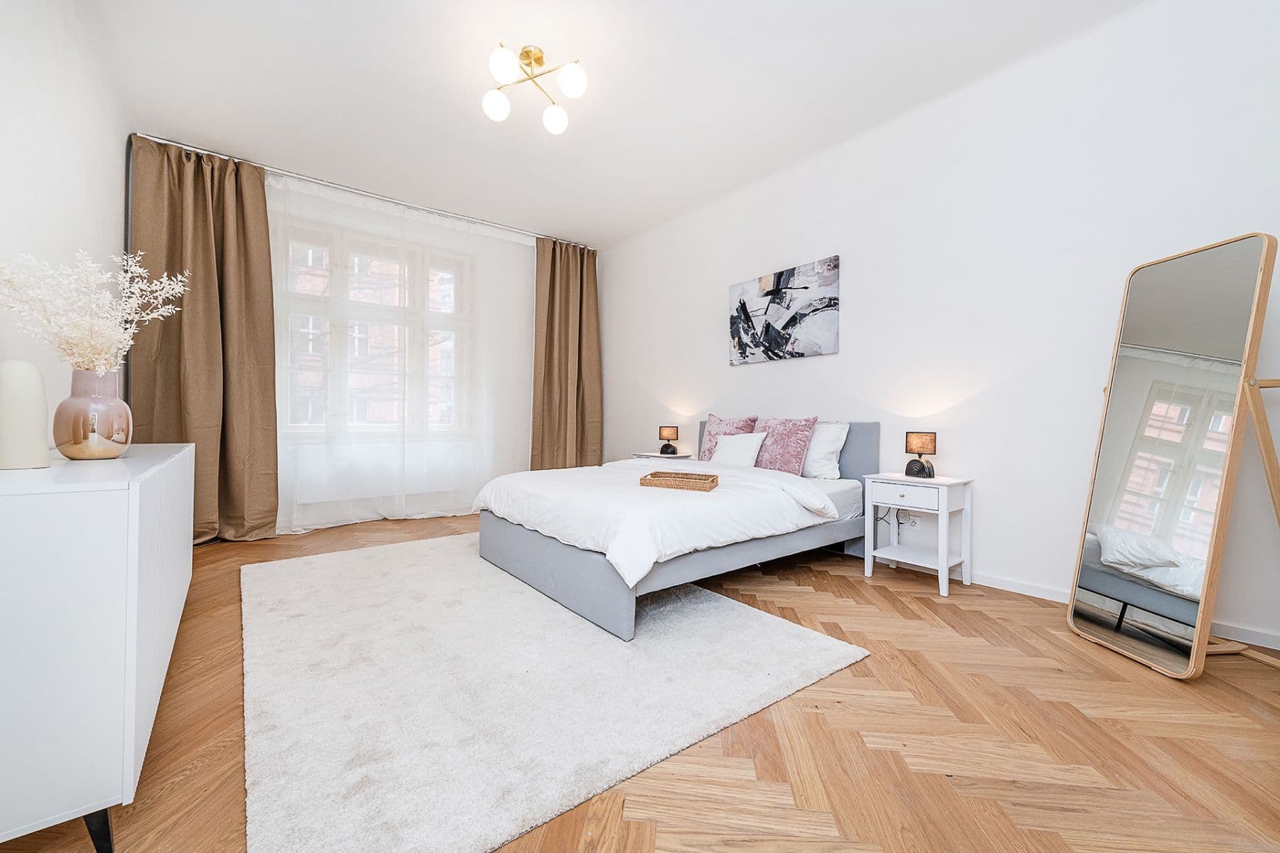 Predaj bytu 3-izbový 100 m², Boleslavská, Praha, Praha Predaj bytu 3-izbový 100 m², Boleslavská, Praha, Praha