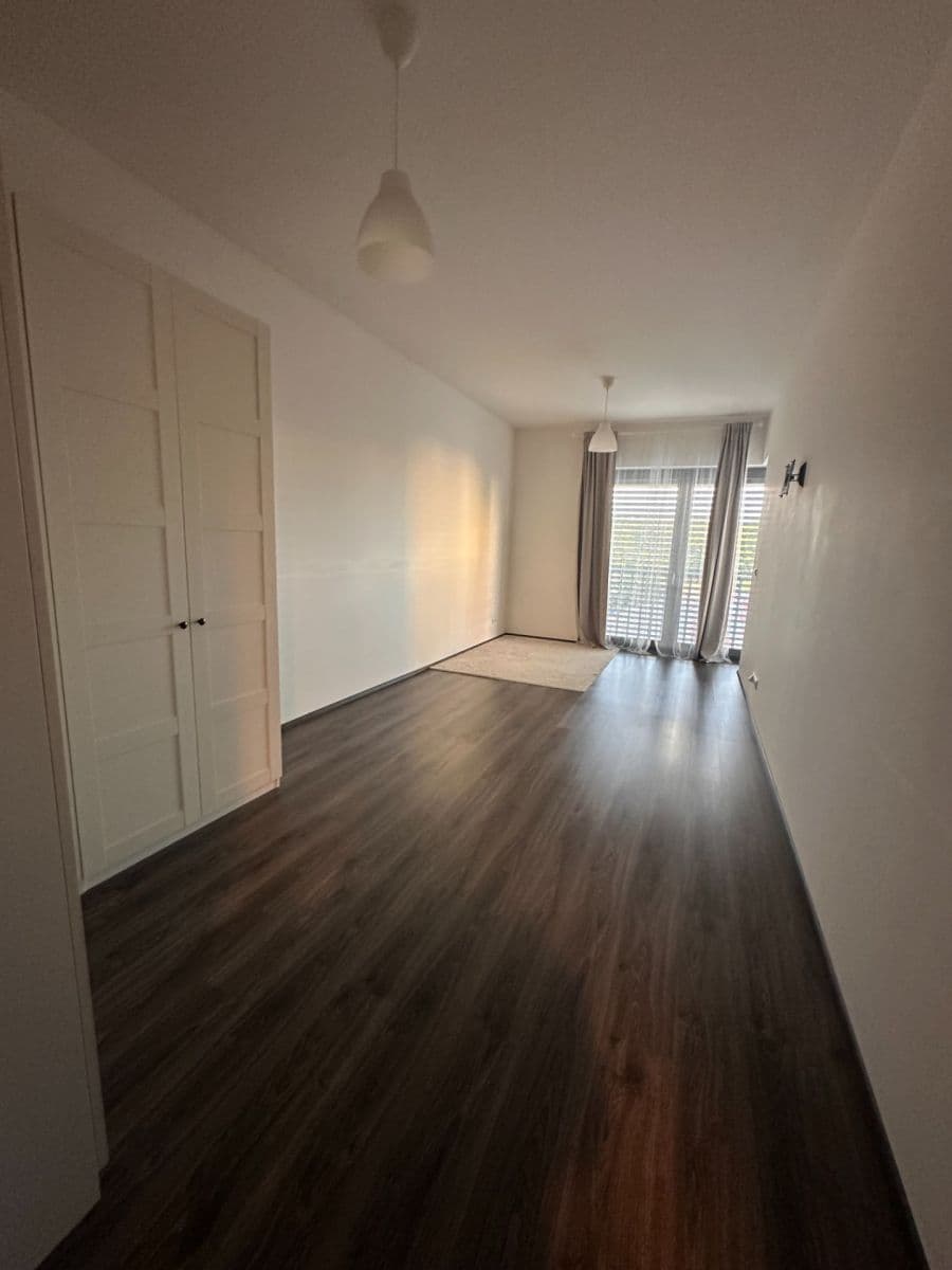 Prenájom bytu 2-izbový 63 m², U Pernštejnských, Praha, Praha Prenájom bytu 2-izbový 63 m², U Pernštejnských, Praha, Praha