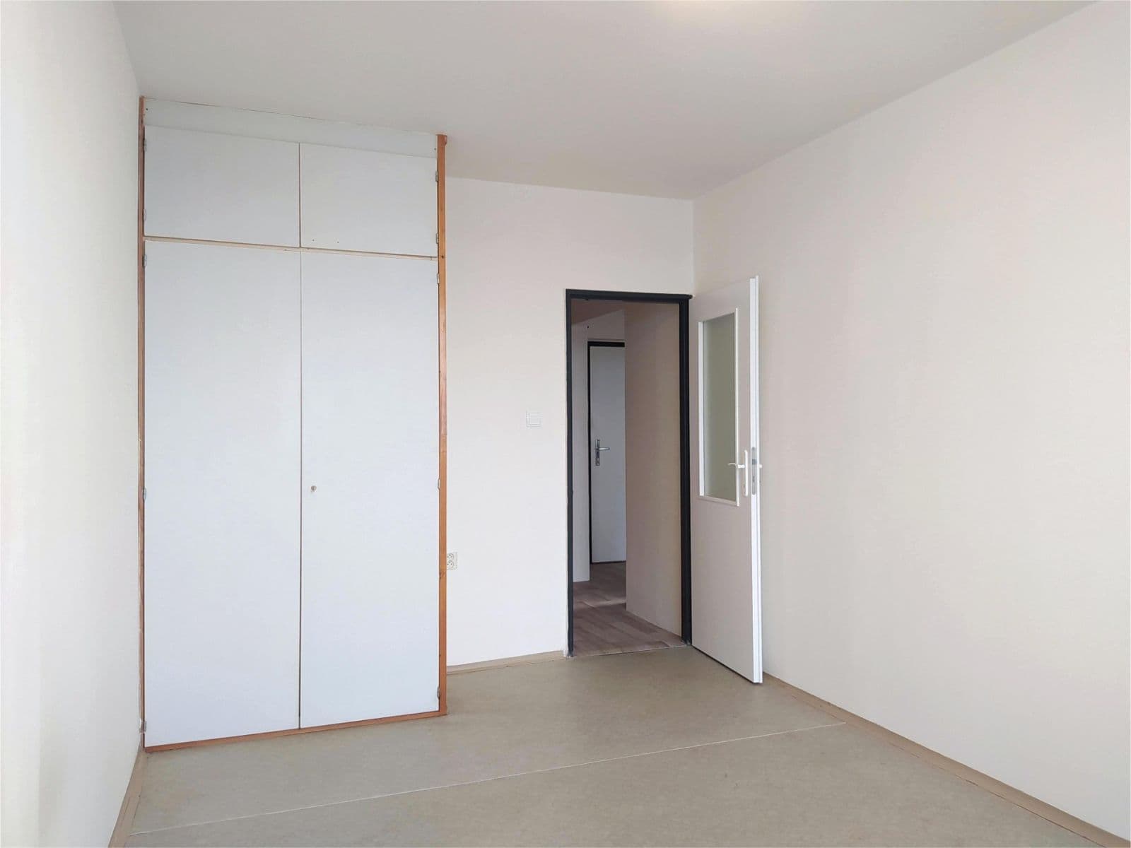 Prenájom bytu 3-izbový 65 m², Nad Lesním divadlem, Praha, Praha Prenájom bytu 3-izbový 65 m², Nad Lesním divadlem, Praha, Praha