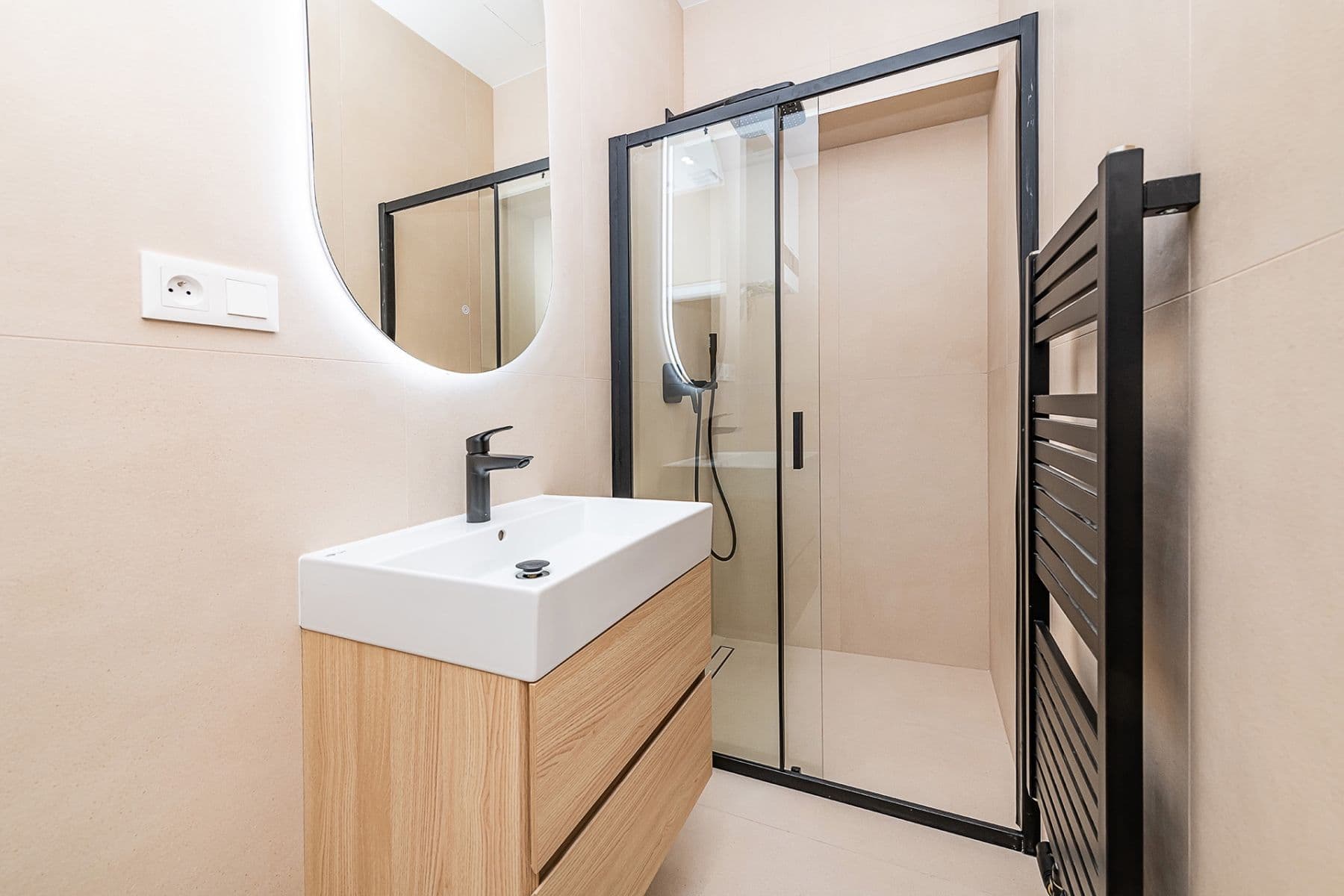 Predaj bytu 3-izbový 72 m², Jičínská, Praha, Praha Predaj bytu 3-izbový 72 m², Jičínská, Praha, Praha