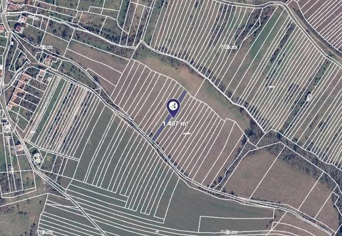 Predaj pozemku 18.974 m², Dobrkovice, Zlínský kraj Predaj pozemku 18.974 m², Dobrkovice, Zlínský kraj