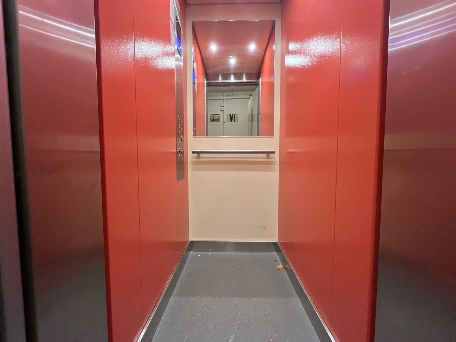 Prenájom bytu 3-izbový 70 m², nám. Republiky, Havířov, Moravskoslezský kraj Prenájom bytu 3-izbový 70 m², nám. Republiky, Havířov, Moravskoslezský kraj