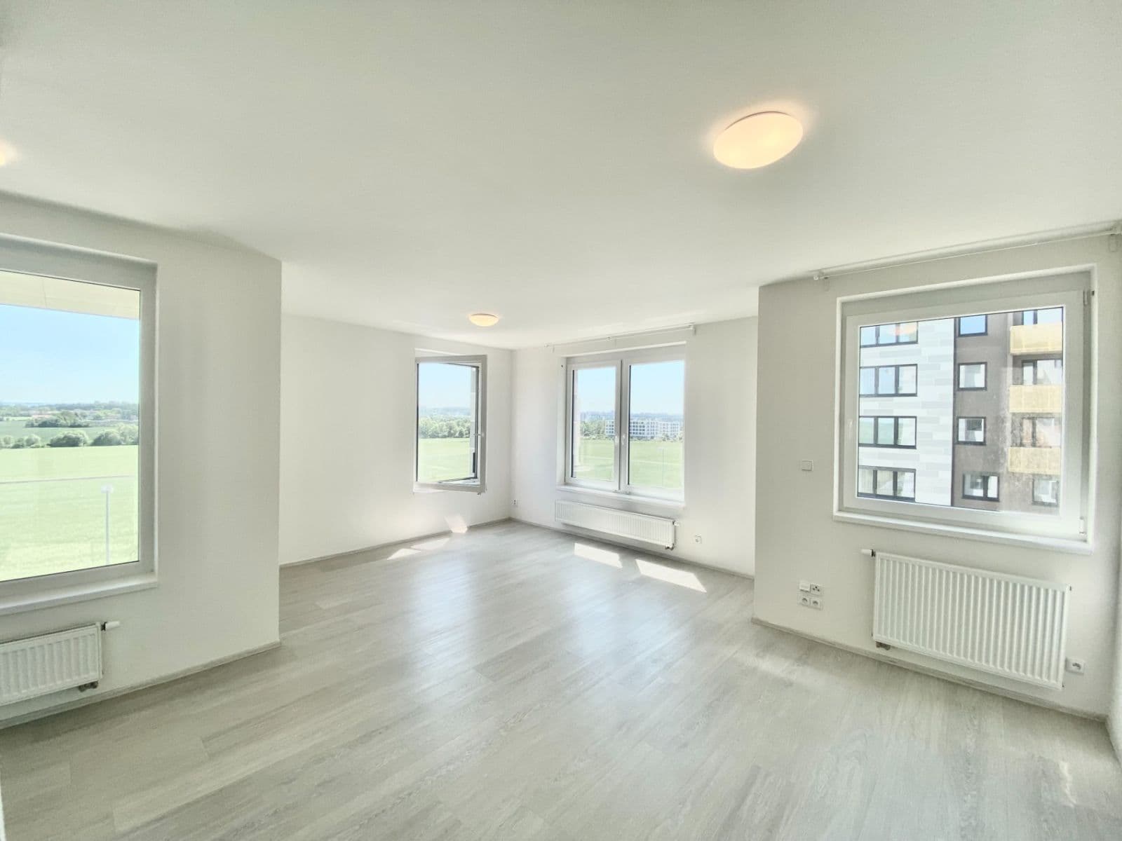 Prenájom bytu 1-izbový 54 m², Honzíkova, Praha, Praha Prenájom bytu 1-izbový 54 m², Honzíkova, Praha, Praha