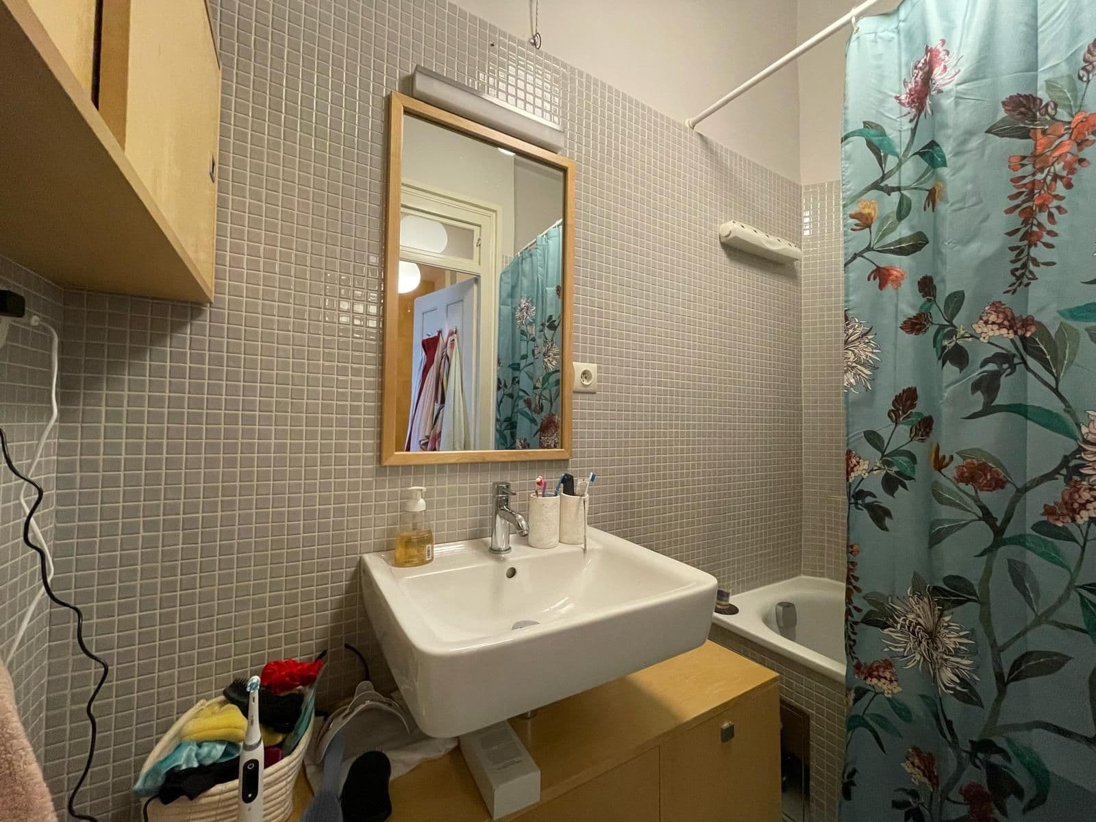 Prenájom bytu 3-izbový 85 m², Slovenská, Praha, Praha Prenájom bytu 3-izbový 85 m², Slovenská, Praha, Praha
