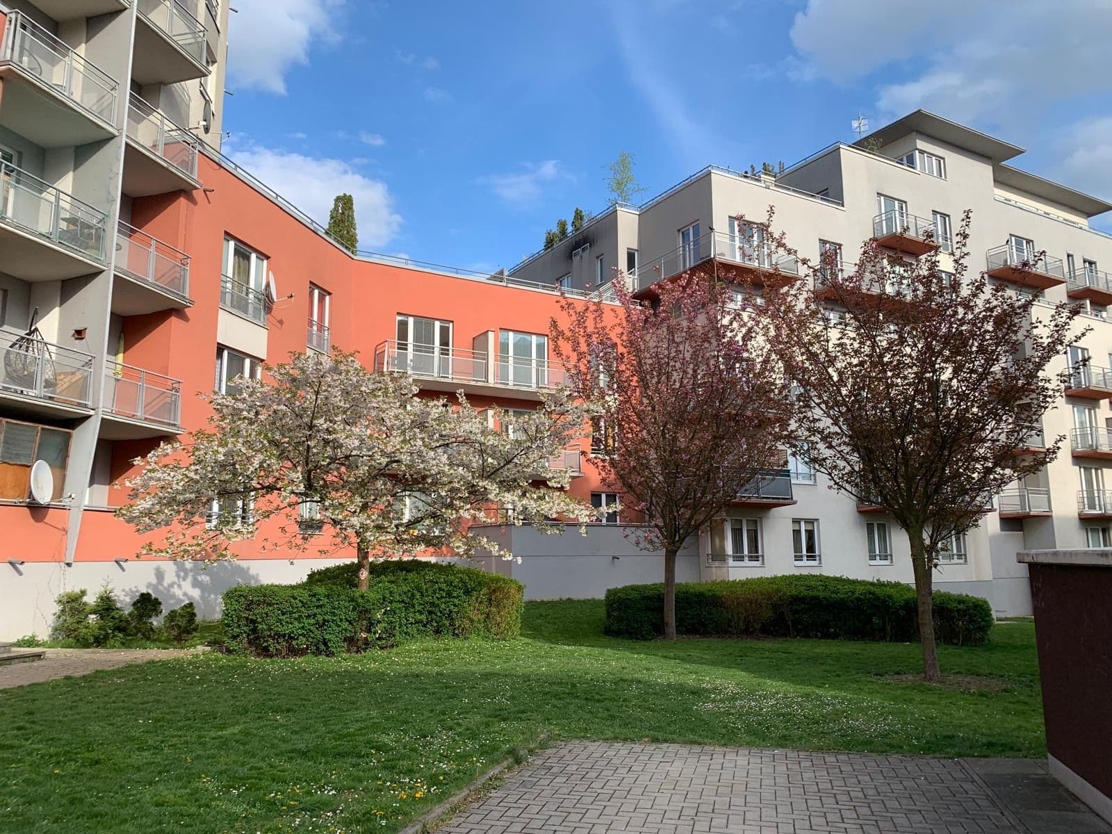 Prenájom bytu 1-izbový 37 m², Mattioliho, Praha, Praha Prenájom bytu 1-izbový 37 m², Mattioliho, Praha, Praha