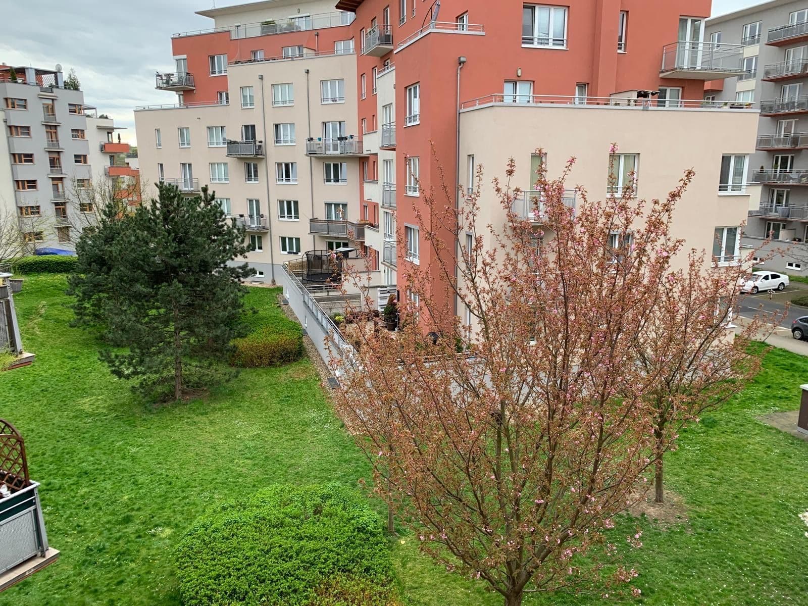 Prenájom bytu 1-izbový 37 m², Mattioliho, Praha, Praha Prenájom bytu 1-izbový 37 m², Mattioliho, Praha, Praha