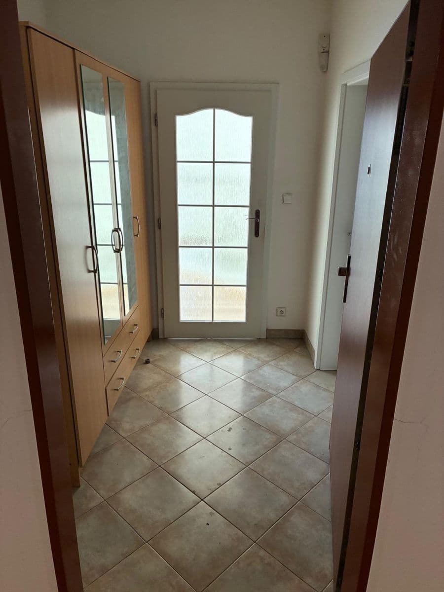 Prenájom bytu 1-izbový 37 m², Mattioliho, Praha, Praha Prenájom bytu 1-izbový 37 m², Mattioliho, Praha, Praha