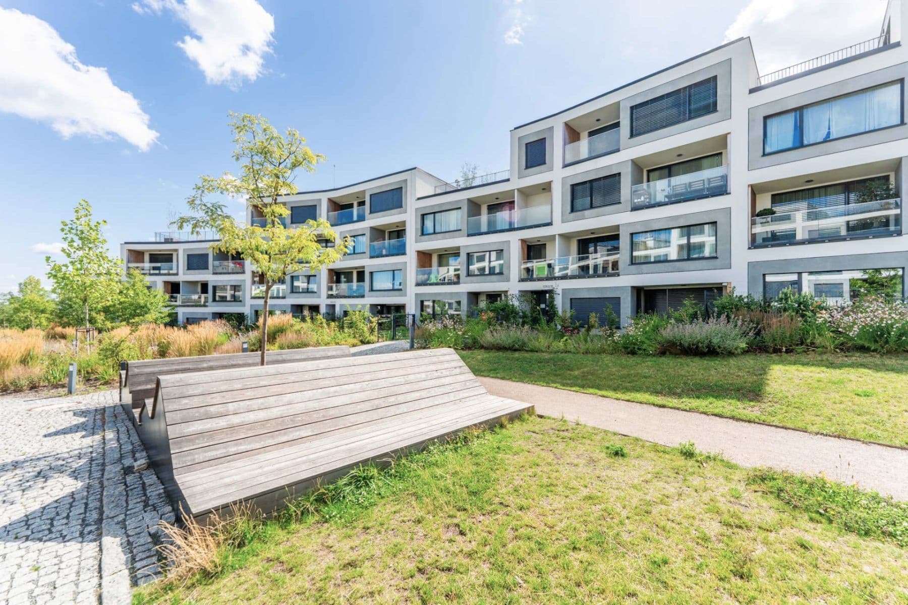 Prenájom bytu 1-izbový 35 m², Dostalové, Praha, Praha Prenájom bytu 1-izbový 35 m², Dostalové, Praha, Praha