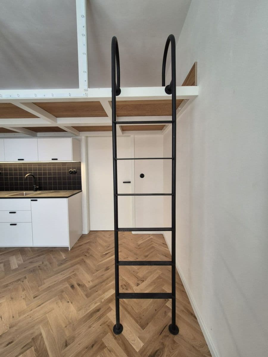 Prenájom bytu 1-izbový 37 m², Stupkova, Praha, Praha Prenájom bytu 1-izbový 37 m², Stupkova, Praha, Praha