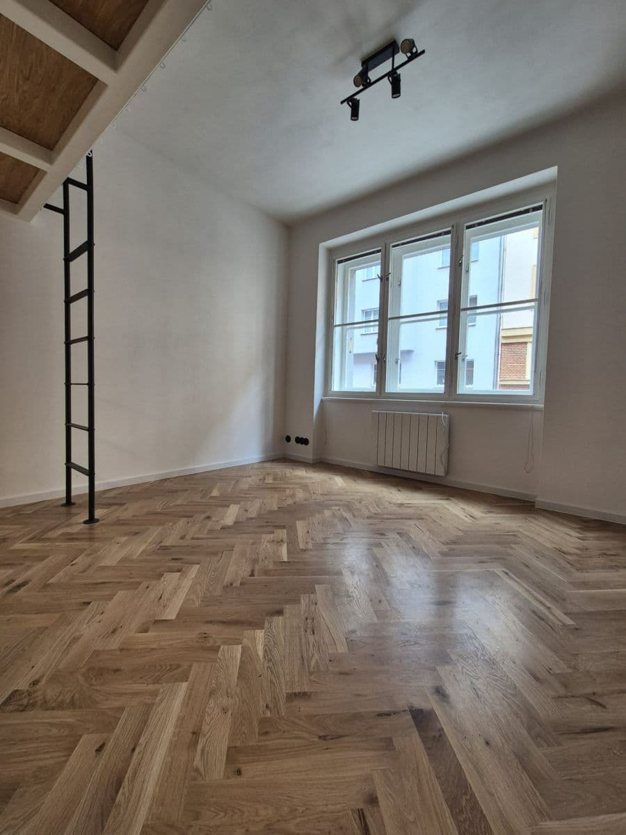 Prenájom bytu 1-izbový 37 m², Stupkova, Praha, Praha Prenájom bytu 1-izbový 37 m², Stupkova, Praha, Praha