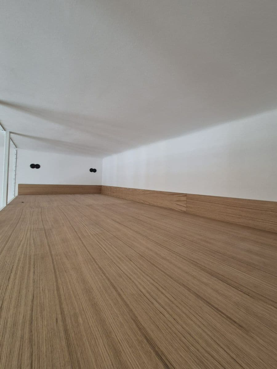 Prenájom bytu 1-izbový 37 m², Stupkova, Praha, Praha Prenájom bytu 1-izbový 37 m², Stupkova, Praha, Praha