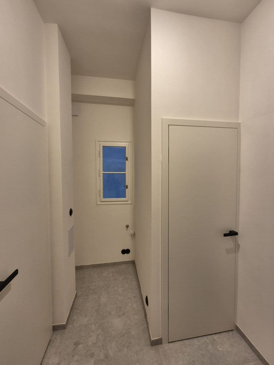 Prenájom bytu 1-izbový 37 m², Stupkova, Praha, Praha Prenájom bytu 1-izbový 37 m², Stupkova, Praha, Praha