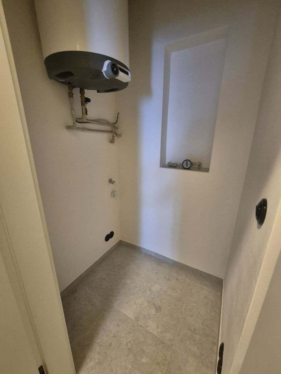 Prenájom bytu 1-izbový 28 m², Stupkova, Praha, Praha Prenájom bytu 1-izbový 28 m², Stupkova, Praha, Praha