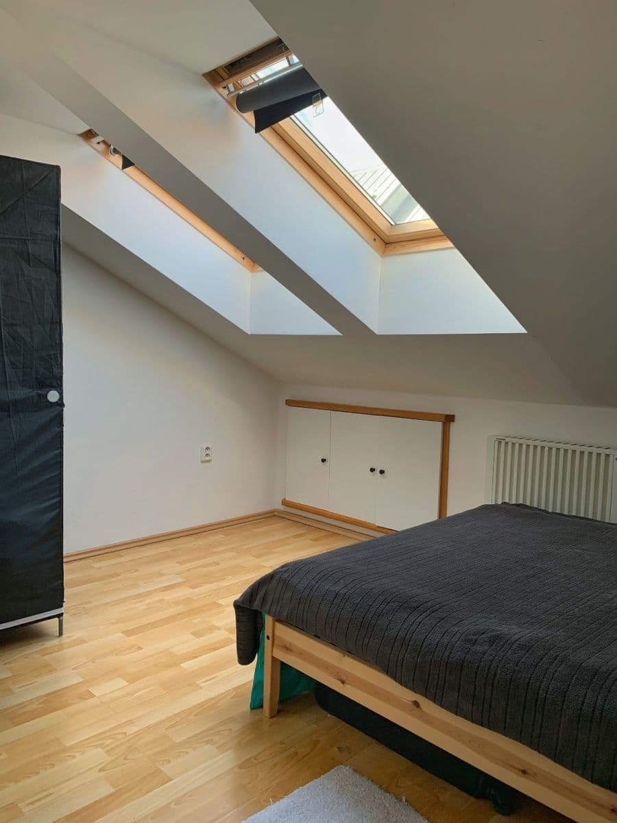 Prenájom bytu 2-izbový 42 m², Sevastopolská, Praha, Praha Prenájom bytu 2-izbový 42 m², Sevastopolská, Praha, Praha