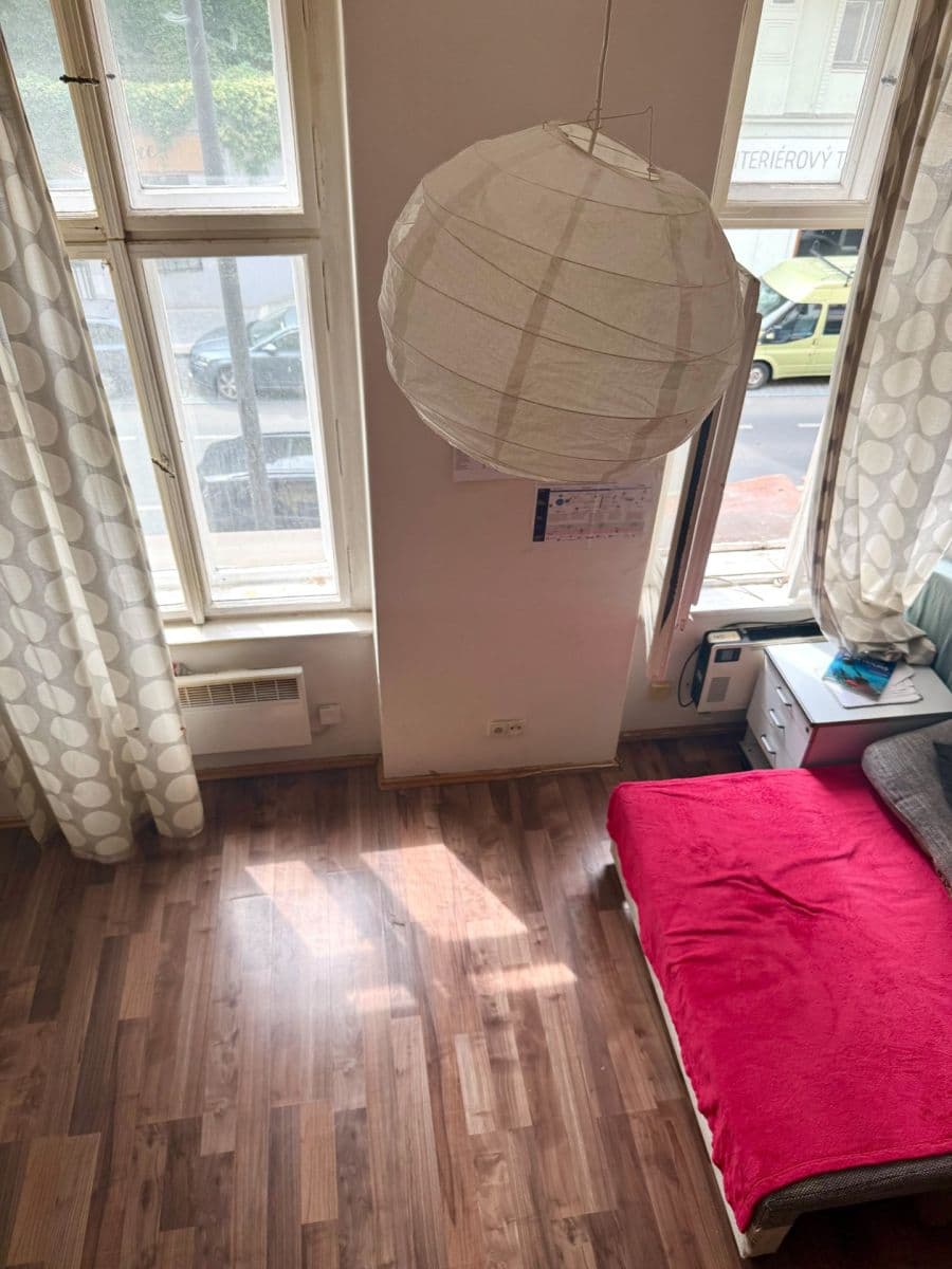 Prenájom bytu 1-izbový 42 m², Husitská, Praha, Praha Prenájom bytu 1-izbový 42 m², Husitská, Praha, Praha