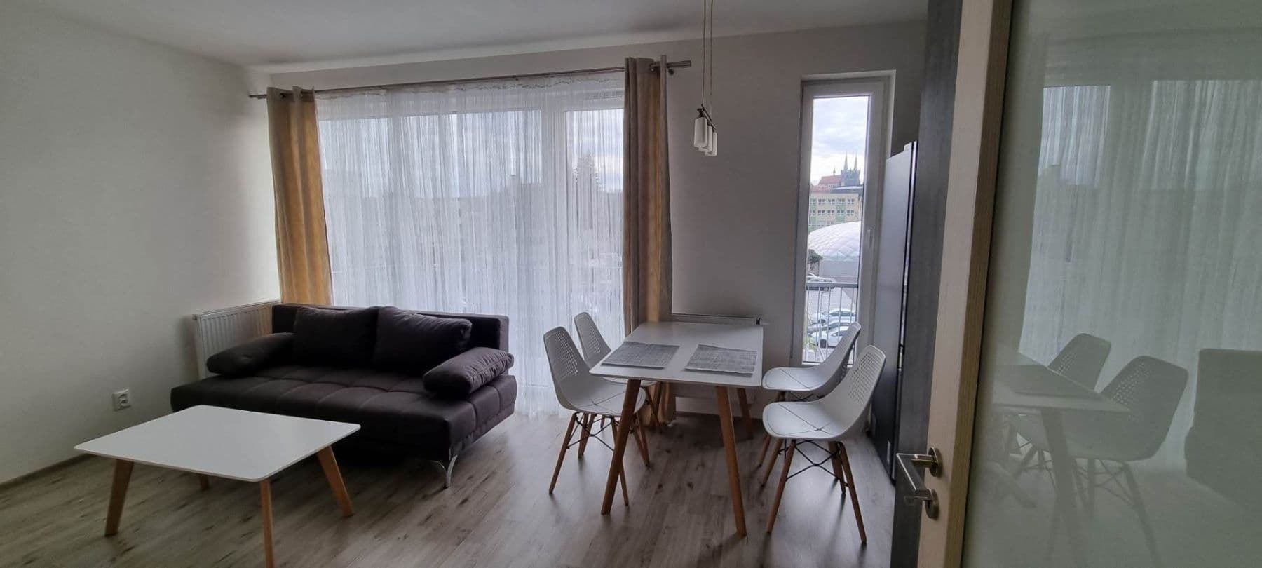 Prenájom bytu 2-izbový 56 m², V Hliníkách, Chrudim, Pardubický kraj Prenájom bytu 2-izbový 56 m², V Hliníkách, Chrudim, Pardubický kraj