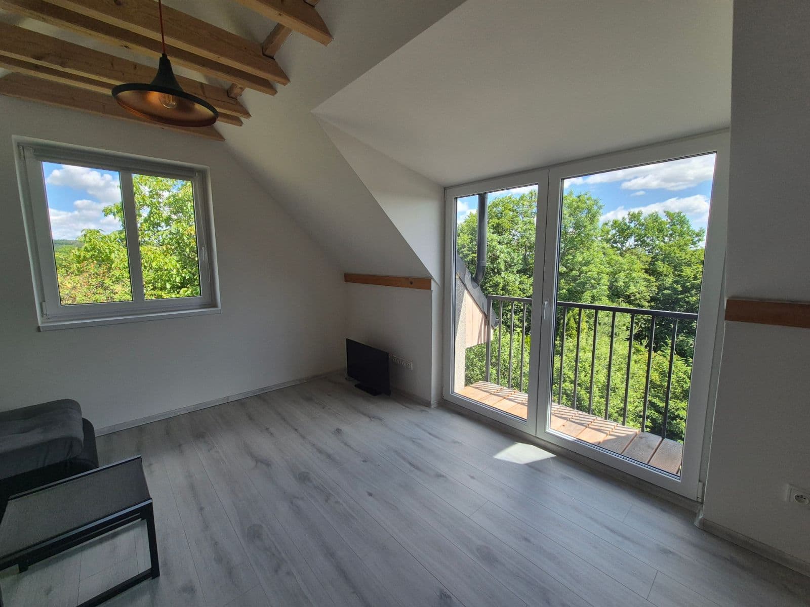 Predaj rekreačného objektu 91 m², pozemok 1.000 m², Slatiňany, Pardubický kraj Predaj rekreačného objektu 91 m², pozemok 1.000 m², Slatiňany, Pardubický kraj