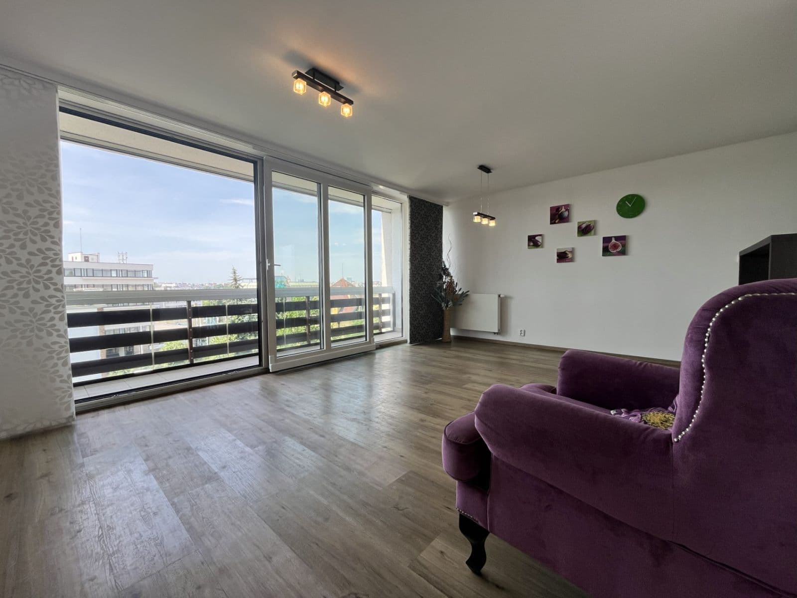 Prenájom bytu 3-izbový 79 m², Doubravčická, Praha, Praha Prenájom bytu 3-izbový 79 m², Doubravčická, Praha, Praha