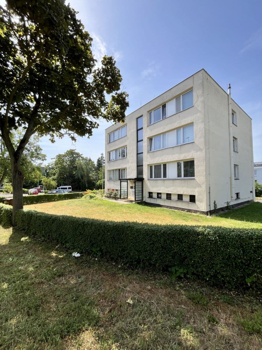 Prenájom bytu 3-izbový 79 m², Doubravčická, Praha, Praha Prenájom bytu 3-izbový 79 m², Doubravčická, Praha, Praha