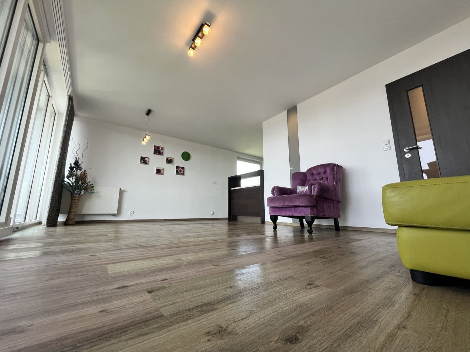 Prenájom bytu 3-izbový 79 m², Doubravčická, Praha, Praha Prenájom bytu 3-izbový 79 m², Doubravčická, Praha, Praha
