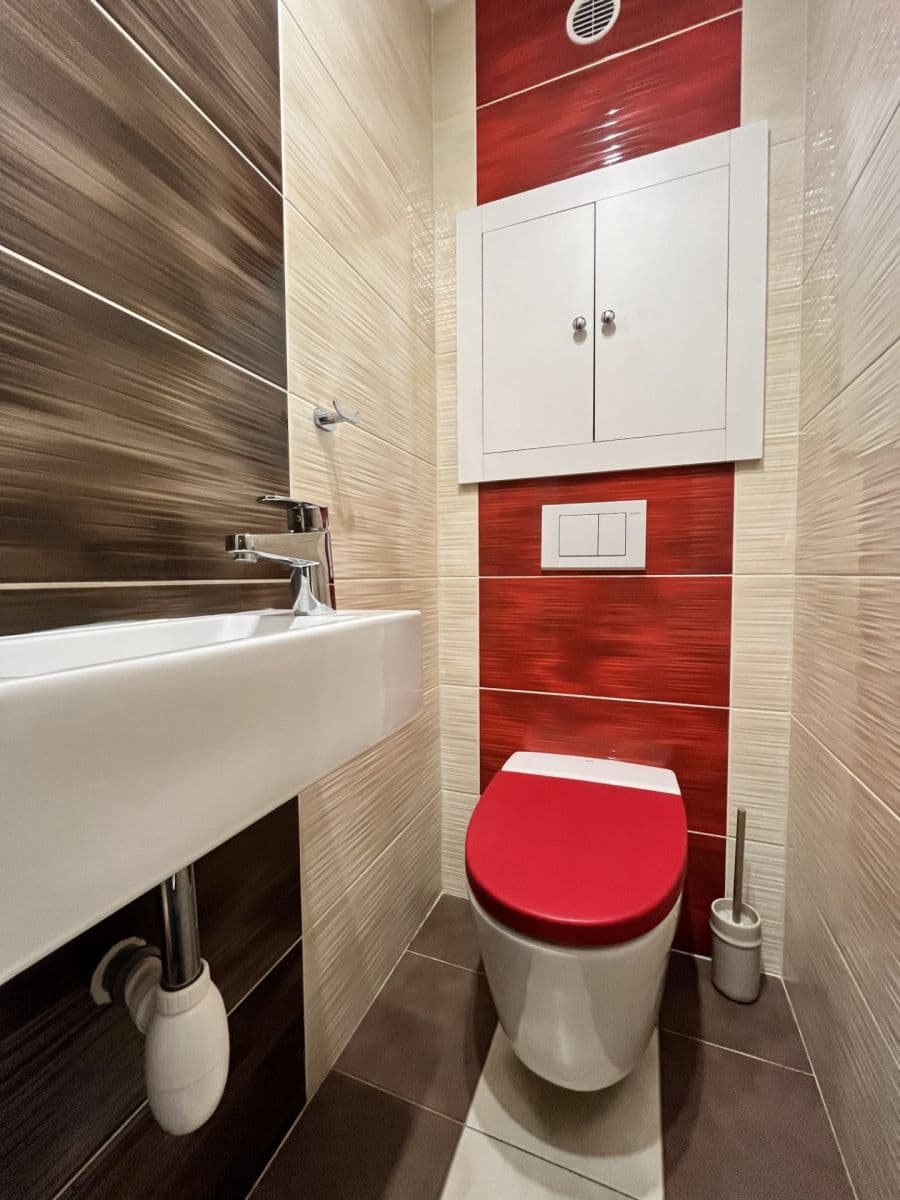 Prenájom bytu 3-izbový 79 m², Doubravčická, Praha, Praha Prenájom bytu 3-izbový 79 m², Doubravčická, Praha, Praha