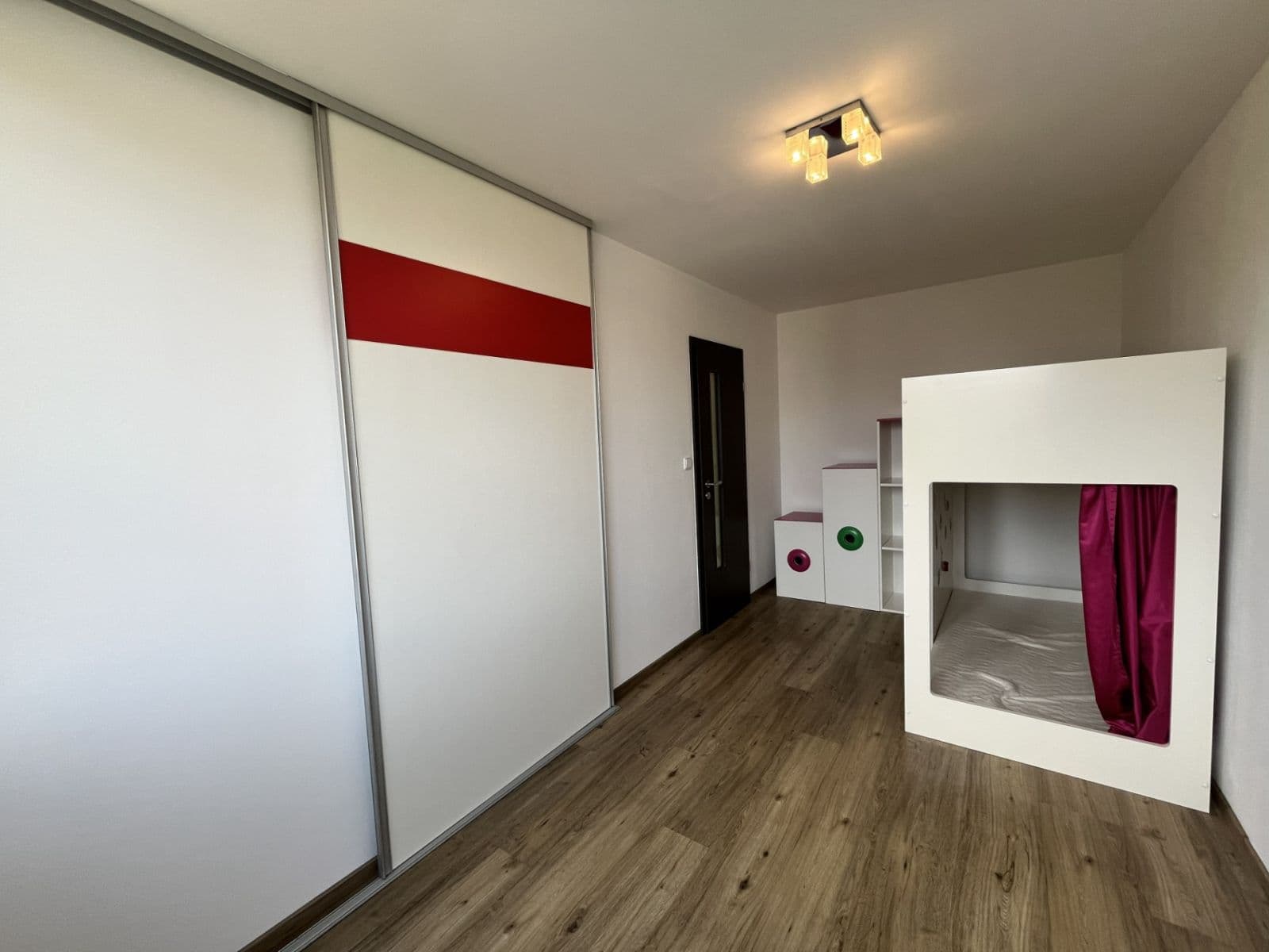 Prenájom bytu 3-izbový 79 m², Doubravčická, Praha, Praha Prenájom bytu 3-izbový 79 m², Doubravčická, Praha, Praha