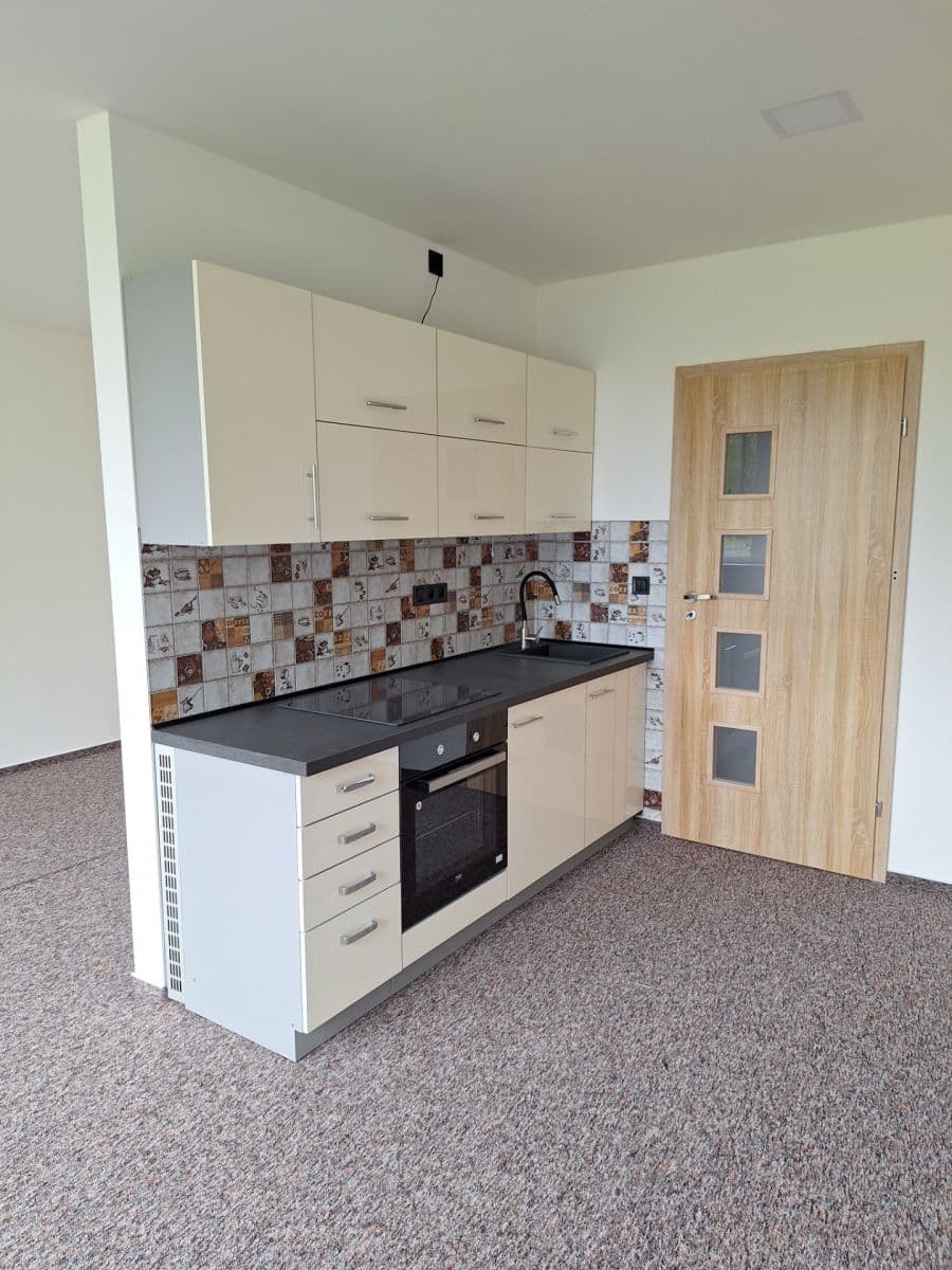 Prenájom bytu 1-izbový 37 m², Horská, Tanvald, Liberecký kraj Prenájom bytu 1-izbový 37 m², Horská, Tanvald, Liberecký kraj