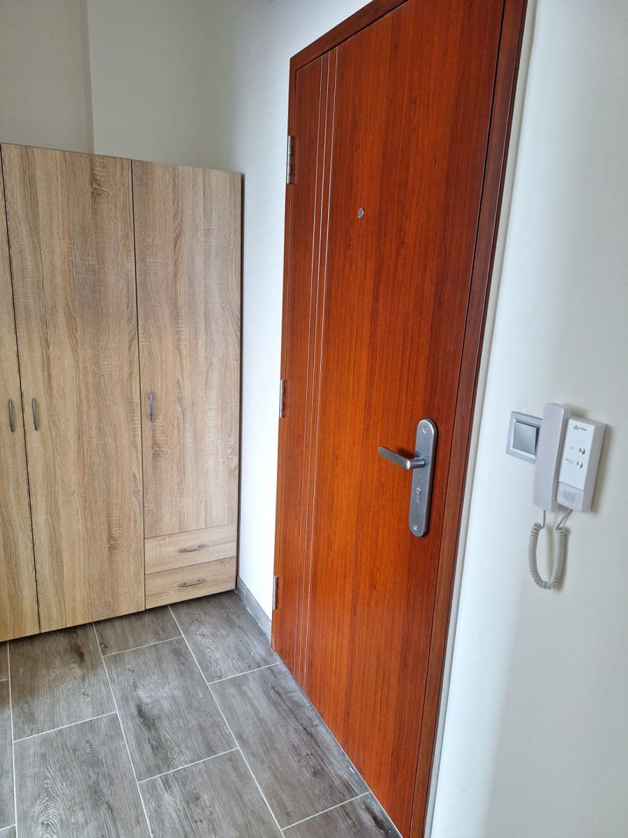Prenájom bytu 1-izbový 37 m², Horská, Tanvald, Liberecký kraj Prenájom bytu 1-izbový 37 m², Horská, Tanvald, Liberecký kraj