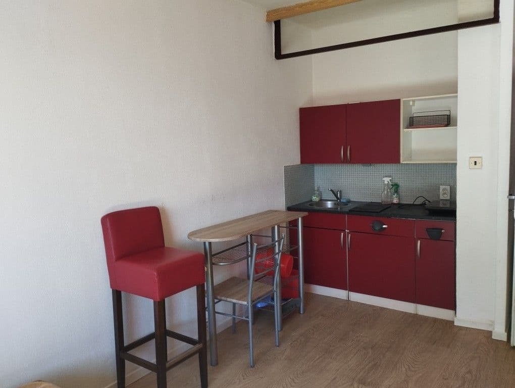Prenájom bytu 1-izbový 30 m², Machkova, Praha, Praha Prenájom bytu 1-izbový 30 m², Machkova, Praha, Praha
