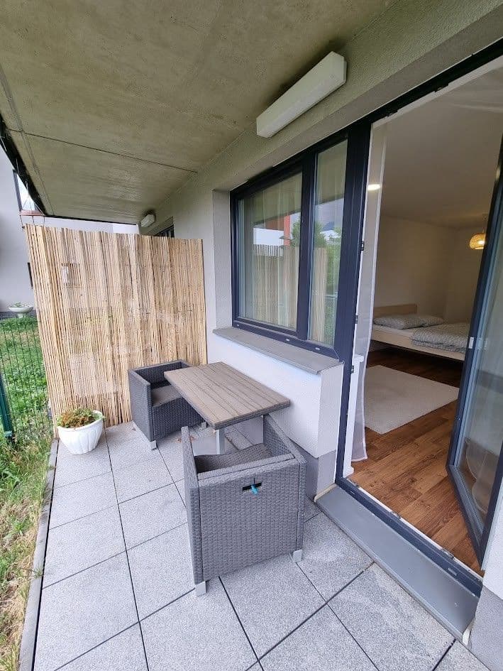 Prenájom bytu 1-izbový 38 m², Babická, Praha, Praha Prenájom bytu 1-izbový 38 m², Babická, Praha, Praha