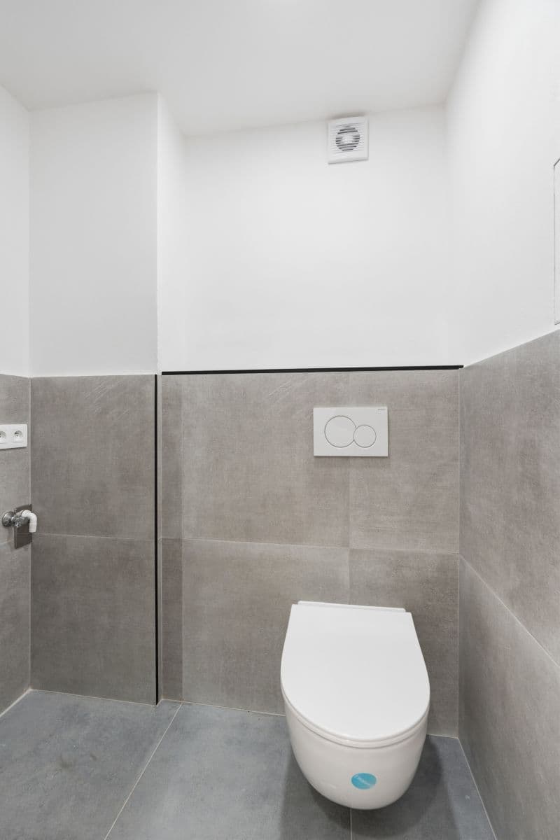 Prenájom bytu 73 m², Novovysočanská, Praha, Praha Prenájom bytu 73 m², Novovysočanská, Praha, Praha