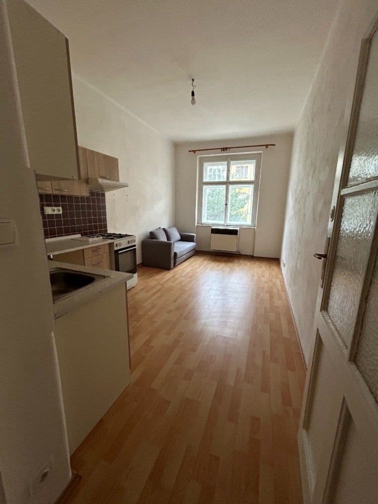 Prenájom bytu 2-izbový 45 m², Žerotínova, Praha, Praha Prenájom bytu 2-izbový 45 m², Žerotínova, Praha, Praha