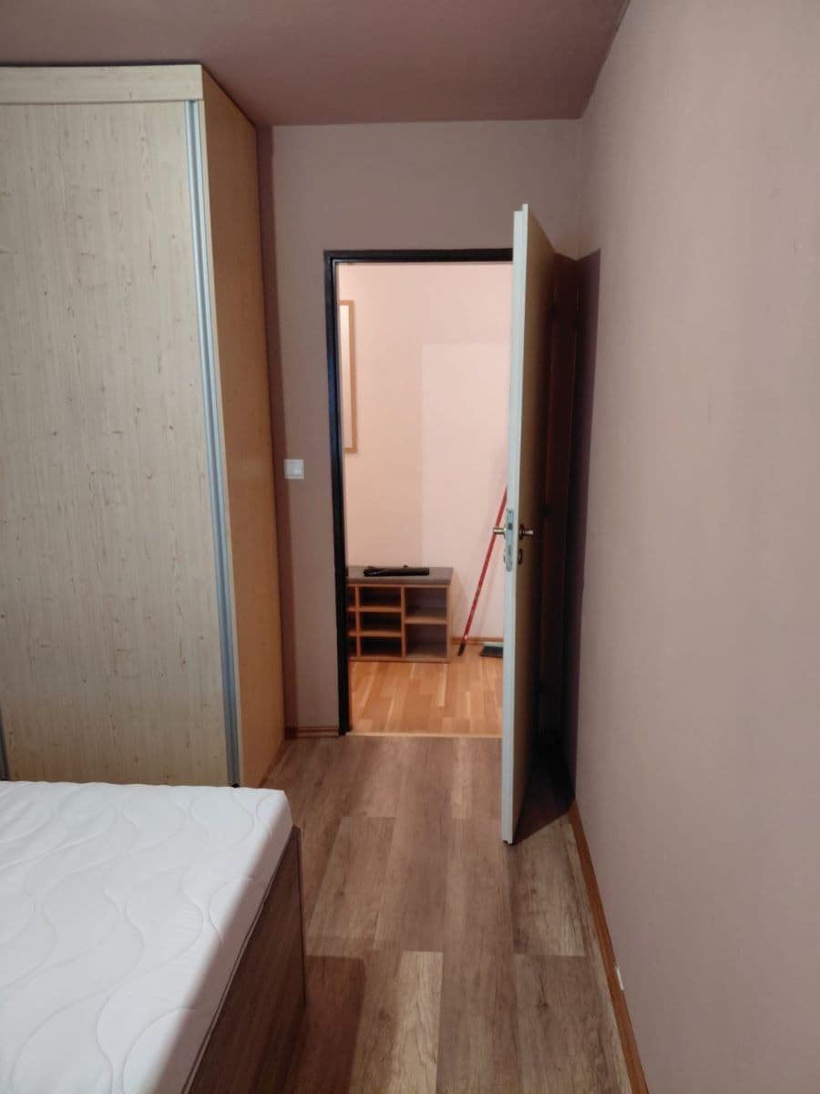 Prenájom bytu 3-izbový 63 m², Mírová, Milovice, Středočeský kraj Prenájom bytu 3-izbový 63 m², Mírová, Milovice, Středočeský kraj