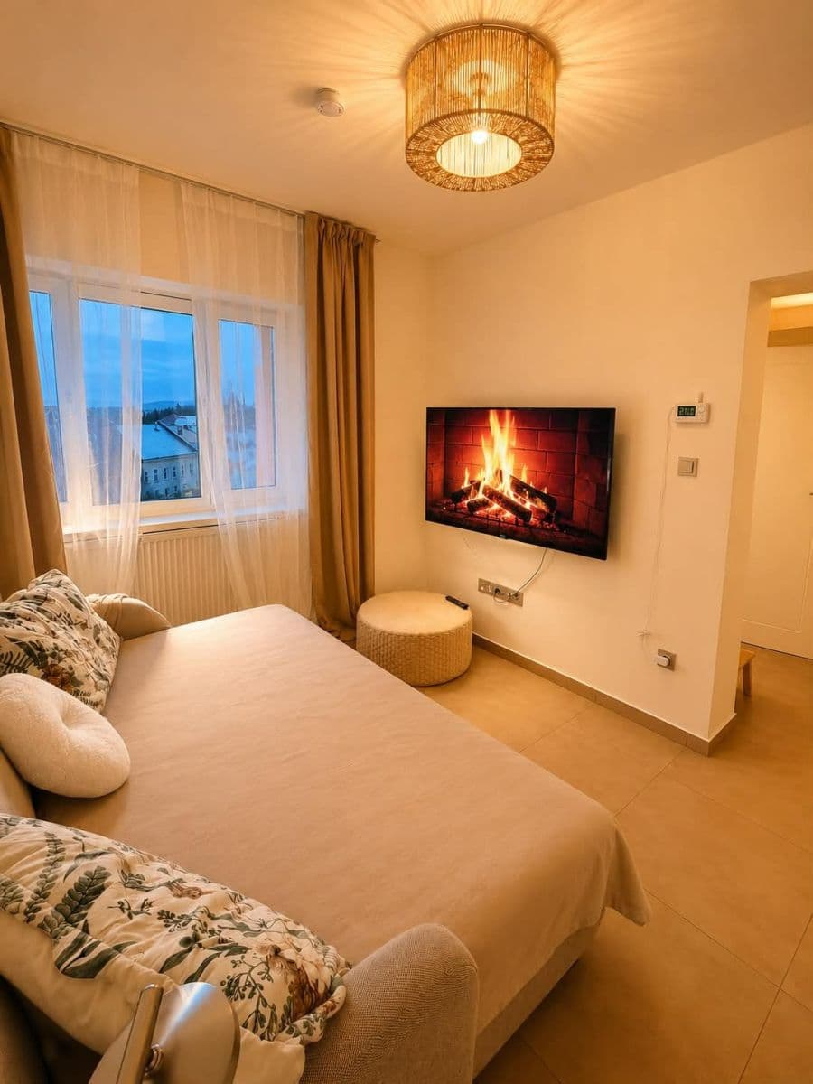 Predaj bytu 2-izbový 56 m², Rýchorské náměstí, Žacléř, Královéhradecký kraj Predaj bytu 2-izbový 56 m², Rýchorské náměstí, Žacléř, Královéhradecký kraj