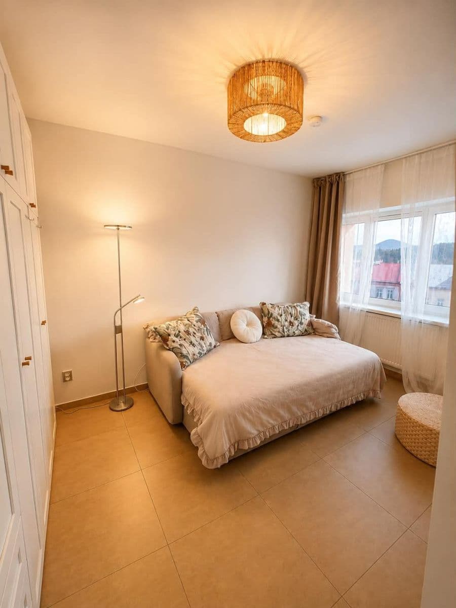 Predaj bytu 2-izbový 56 m², Rýchorské náměstí, Žacléř, Královéhradecký kraj Predaj bytu 2-izbový 56 m², Rýchorské náměstí, Žacléř, Královéhradecký kraj