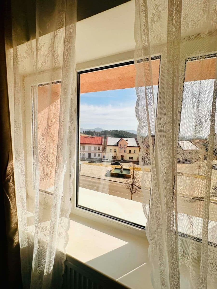 Predaj bytu 2-izbový 56 m², Rýchorské náměstí, Žacléř, Královéhradecký kraj Predaj bytu 2-izbový 56 m², Rýchorské náměstí, Žacléř, Královéhradecký kraj