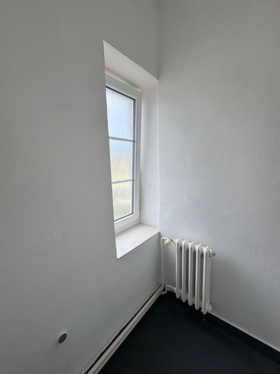 Prenájom bytu 1-izbový 58 m², Na Perštýně, Liberec, Liberecký kraj Prenájom bytu 1-izbový 58 m², Na Perštýně, Liberec, Liberecký kraj