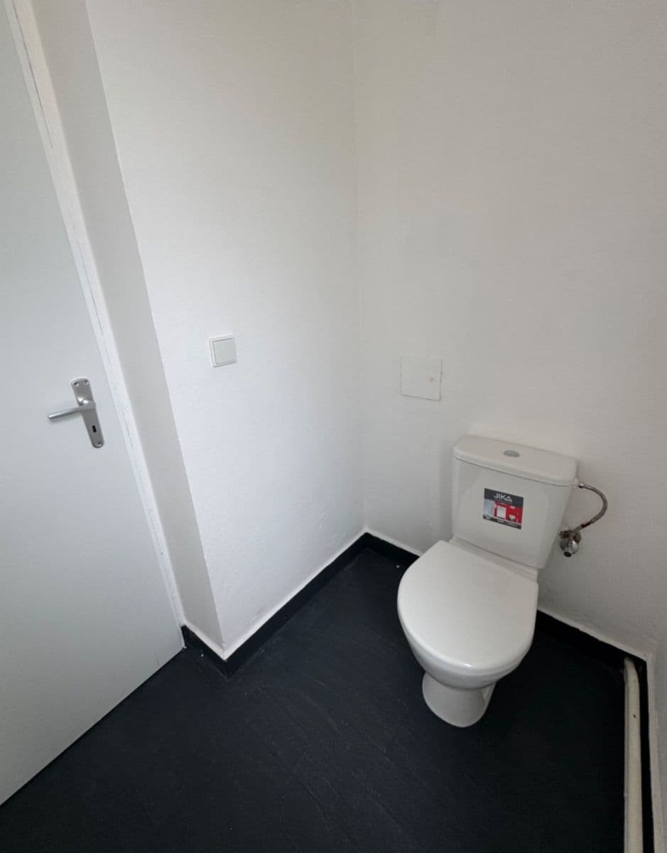 Prenájom bytu 1-izbový 58 m², Na Perštýně, Liberec, Liberecký kraj Prenájom bytu 1-izbový 58 m², Na Perštýně, Liberec, Liberecký kraj