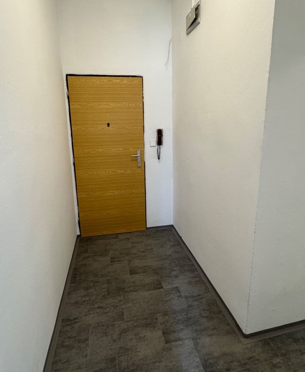 Prenájom bytu 1-izbový 58 m², Na Perštýně, Liberec, Liberecký kraj Prenájom bytu 1-izbový 58 m², Na Perštýně, Liberec, Liberecký kraj