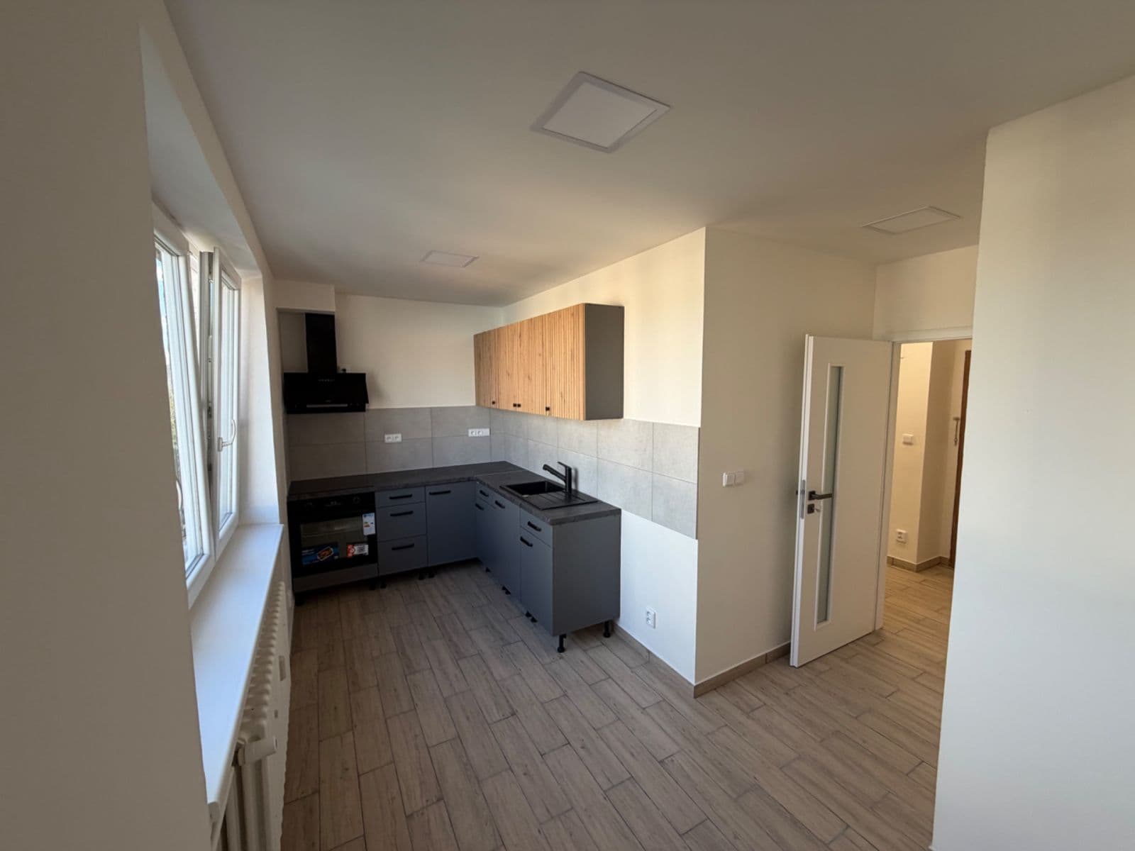 Prenájom bytu 1-izbový 41 m², Na Vyhaslém, Kladno, Středočeský kraj Prenájom bytu 1-izbový 41 m², Na Vyhaslém, Kladno, Středočeský kraj