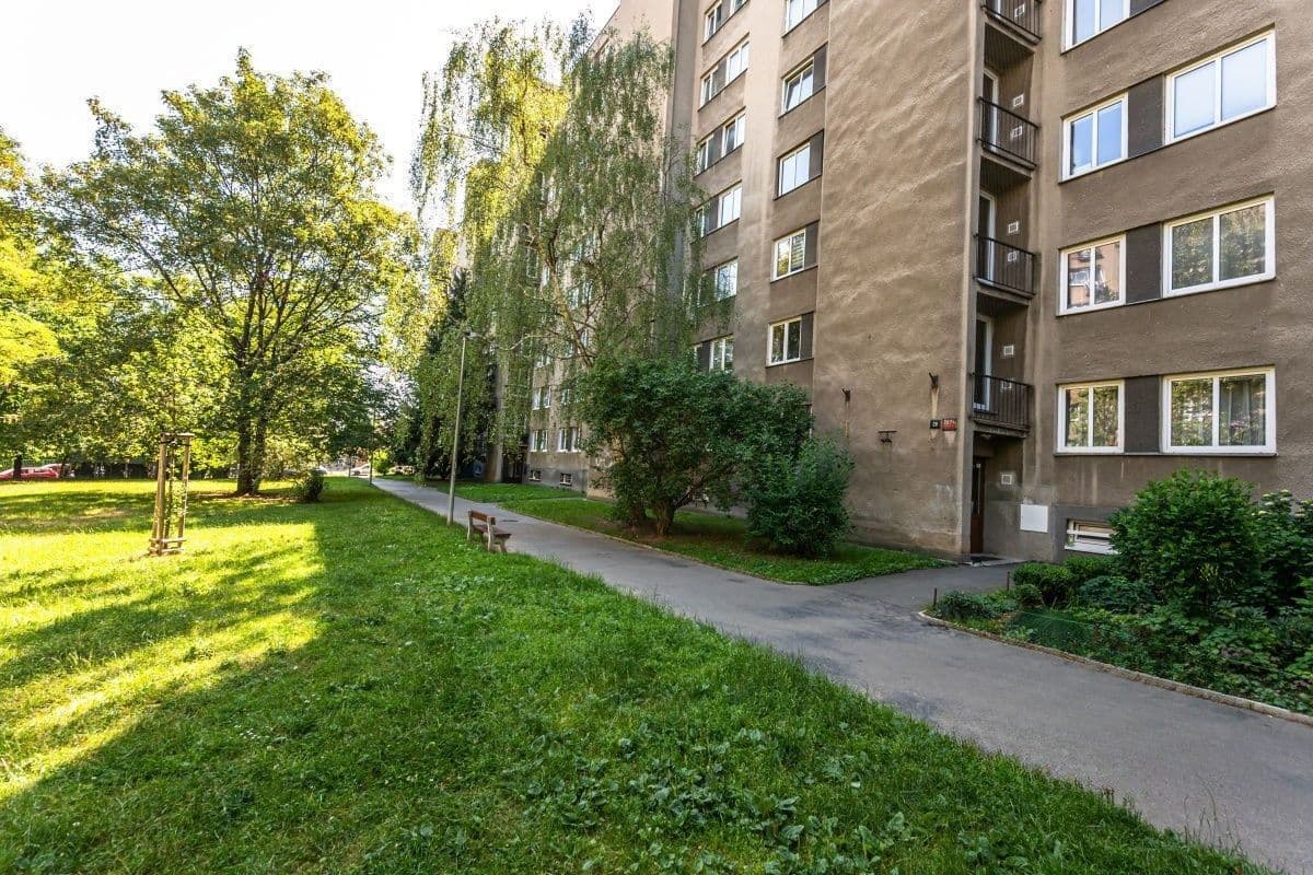 Prenájom bytu 1-izbový 29 m², Svojšovická, Praha, Praha Prenájom bytu 1-izbový 29 m², Svojšovická, Praha, Praha