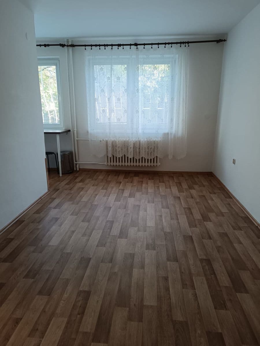 Prenájom bytu 1-izbový 29 m², Svojšovická, Praha, Praha Prenájom bytu 1-izbový 29 m², Svojšovická, Praha, Praha