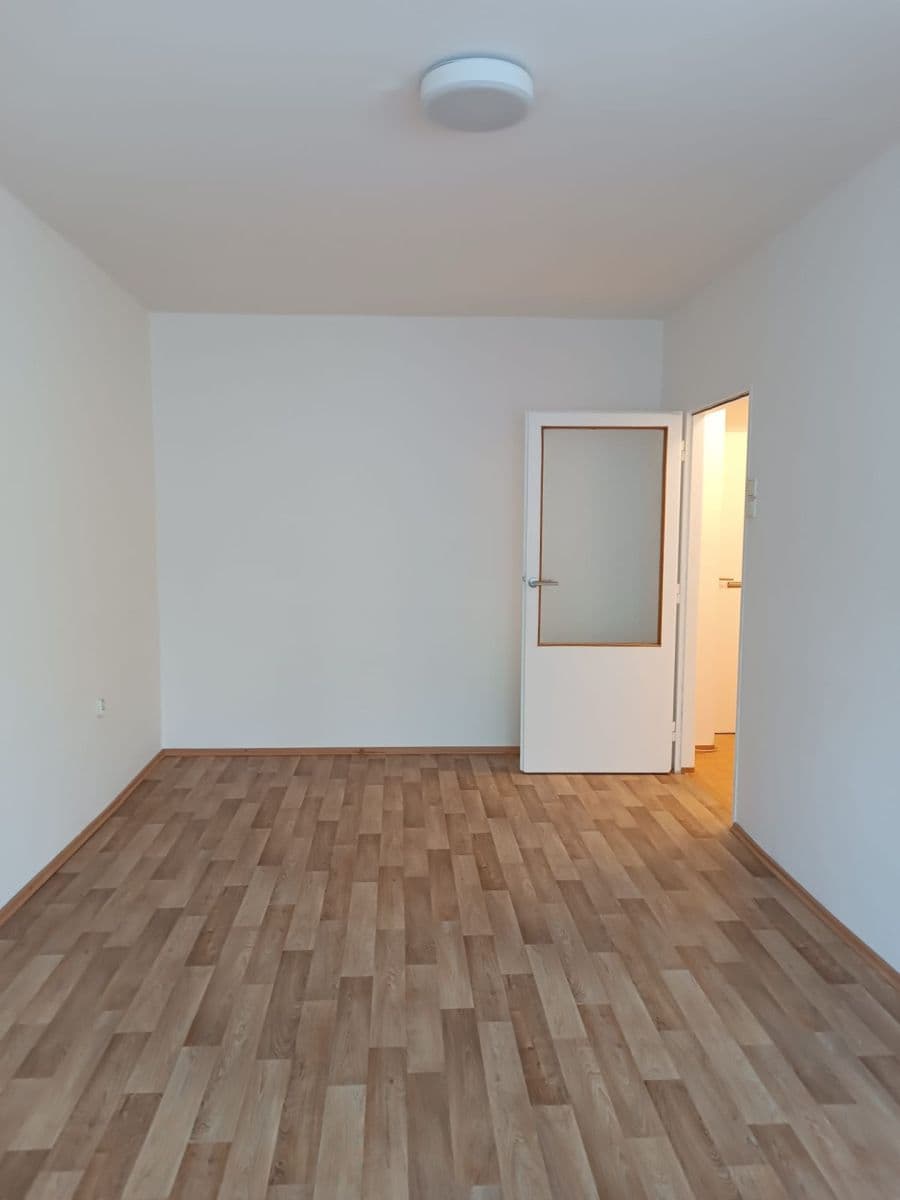 Prenájom bytu 1-izbový 29 m², Svojšovická, Praha, Praha Prenájom bytu 1-izbový 29 m², Svojšovická, Praha, Praha