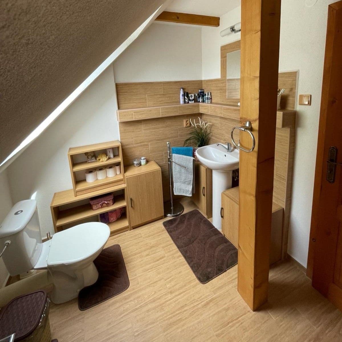 Predaj domu 190 m², pozemek 4.368 m², Horní Pěna, Jihočeský kraj Predaj domu 190 m², pozemek 4.368 m², Horní Pěna, Jihočeský kraj