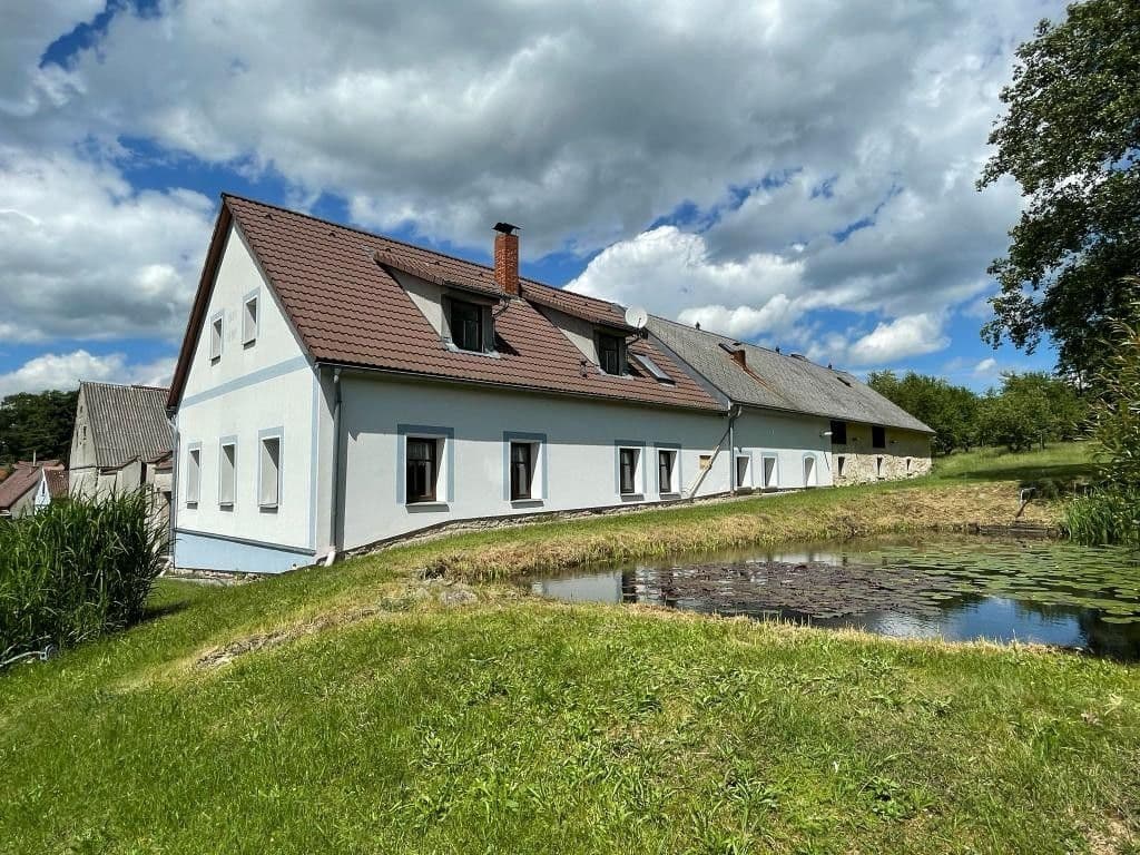 Predaj domu 190 m², pozemek 4.368 m², Horní Pěna, Jihočeský kraj Predaj domu 190 m², pozemek 4.368 m², Horní Pěna, Jihočeský kraj