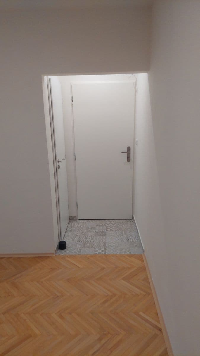 Prenájom bytu Garsoniéra 22 m², Foerstrova, Olomouc, Olomoucký kraj Prenájom bytu Garsoniéra 22 m², Foerstrova, Olomouc, Olomoucký kraj