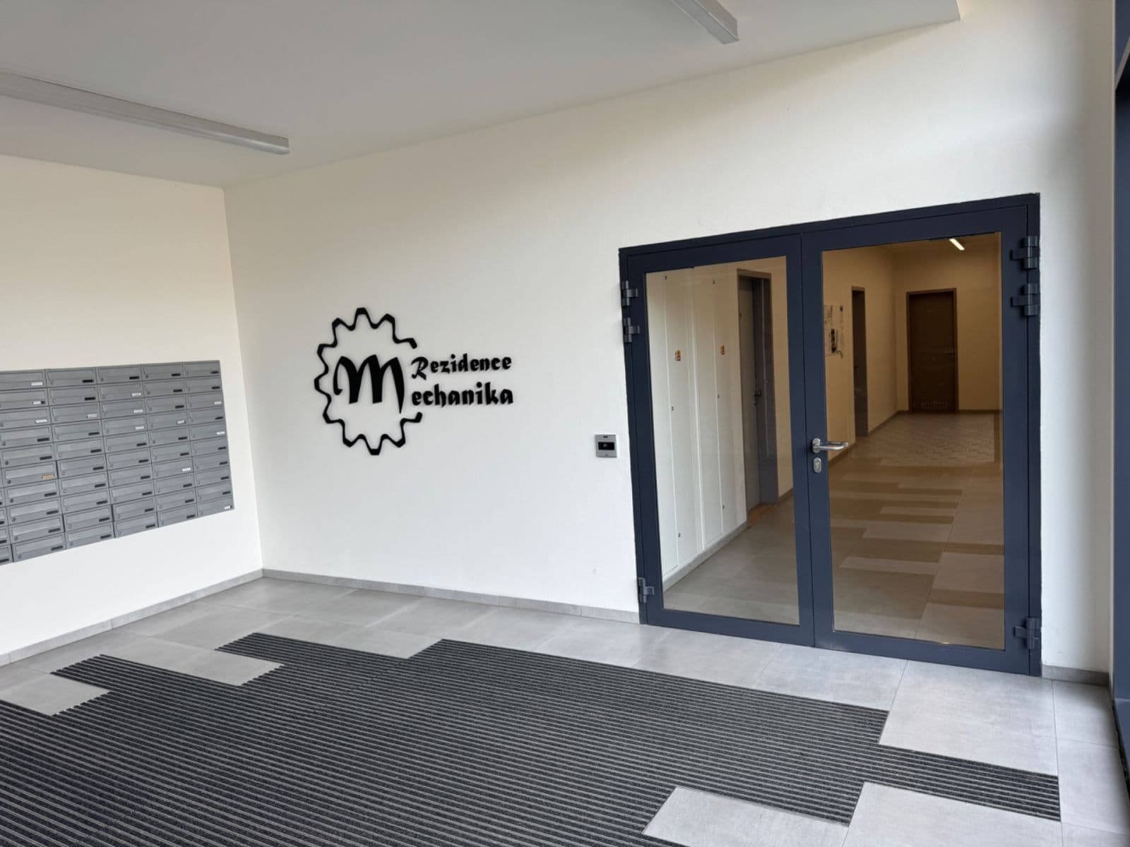 Prenájom bytu 1-izbový 50 m², Malešická, Praha, Praha Prenájom bytu 1-izbový 50 m², Malešická, Praha, Praha